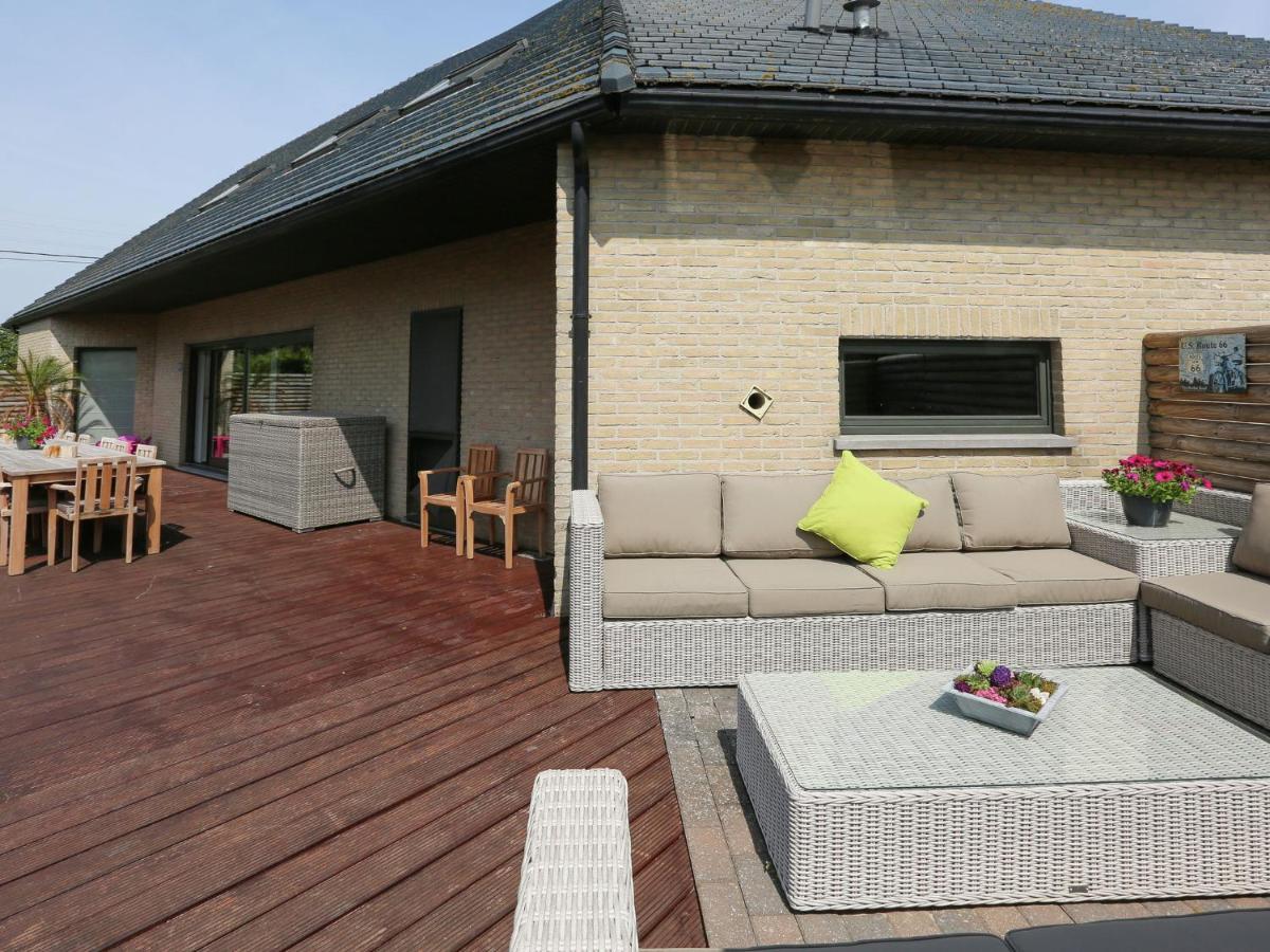 Splendid VIlla in Middelkerke with Sauna bubble bath Terrace Kamer foto