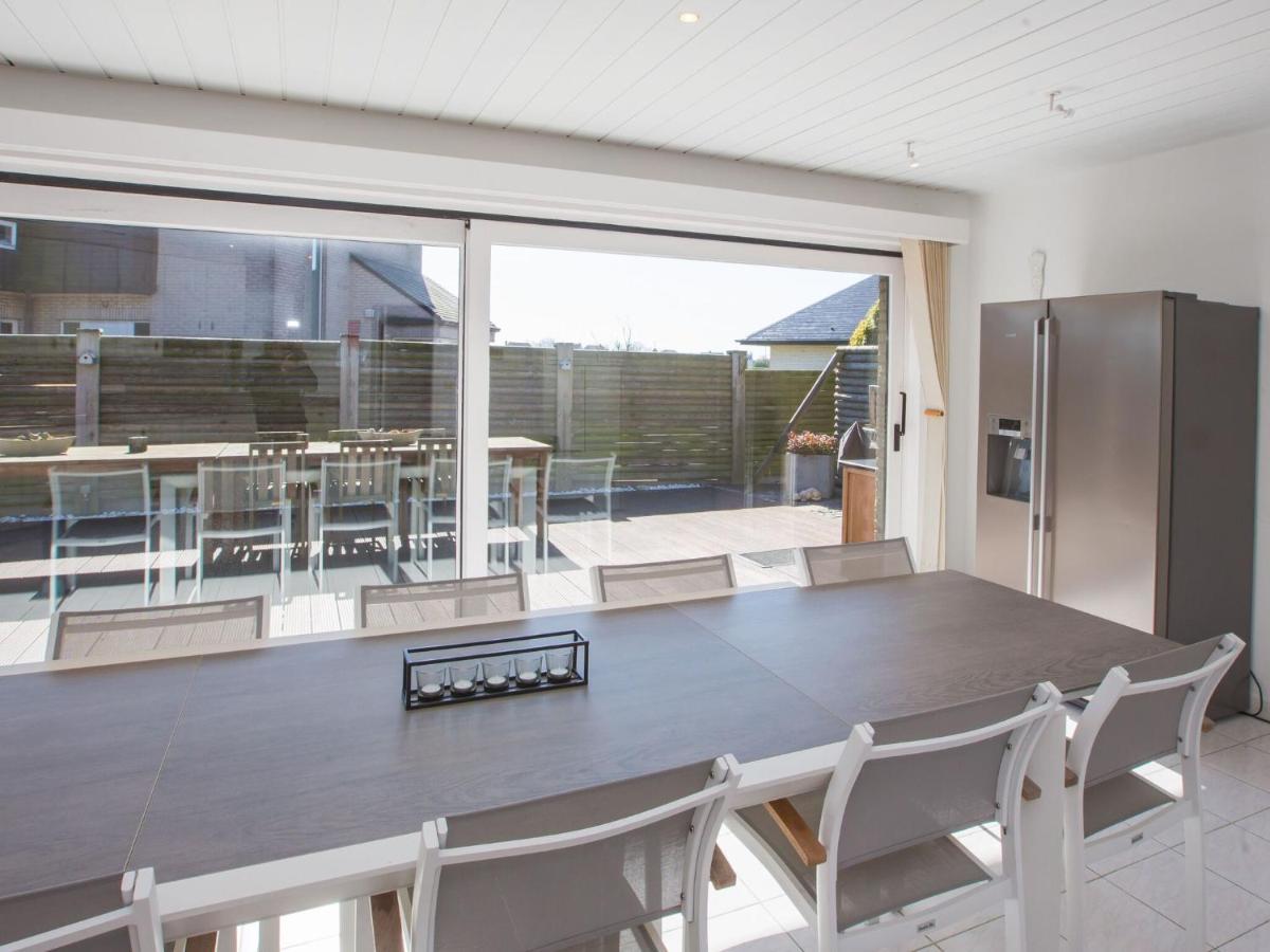 Splendid VIlla in Middelkerke with Sauna bubble bath Terrace Buitenkant foto